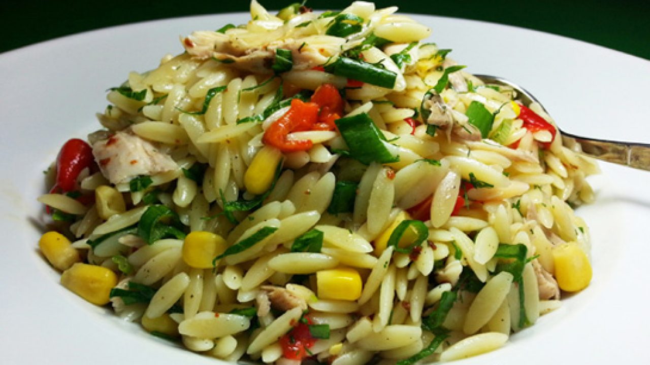 Arpa Şehriyeli Salata Tarifi – Salata Tarifleri