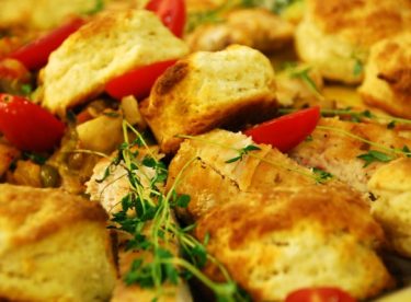 Bisketli Piliç Tarifi – Tavuklu Tarifler