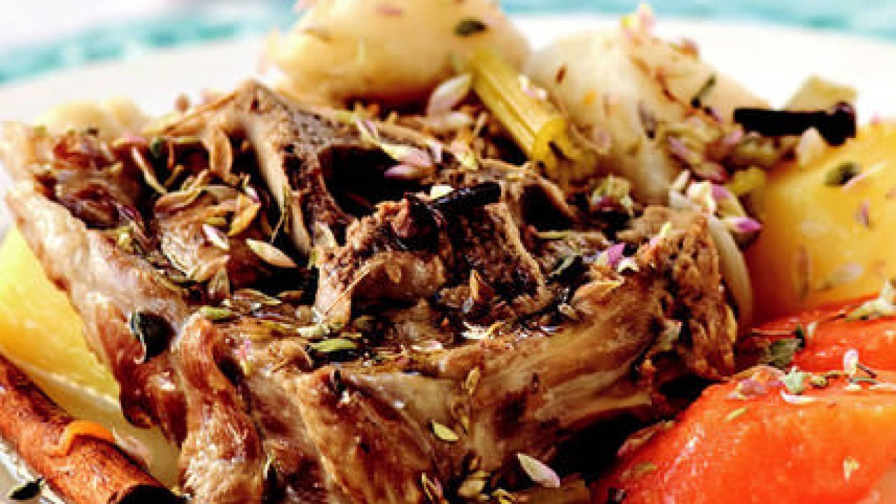 Buğdaylı Kuzu Gerdan Tarifi – Etli Yemek Tarifleri