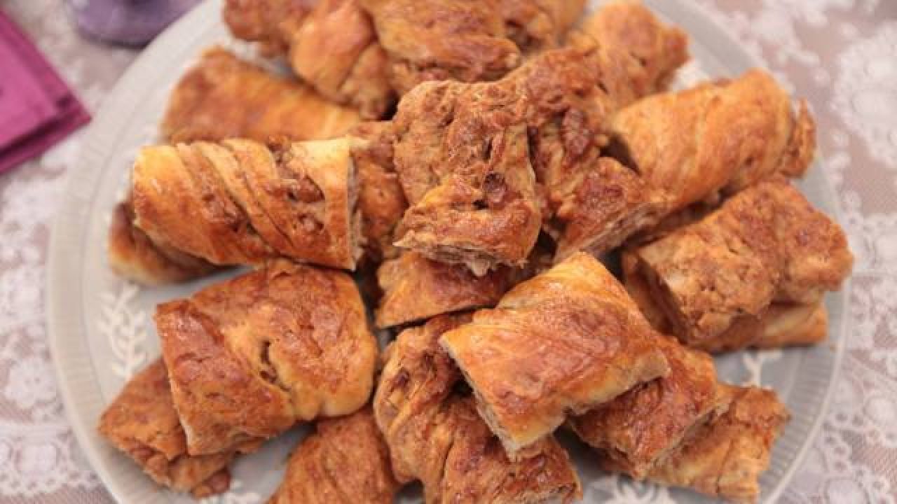 Cevizli Haşhaşlı Çörek Tarifi – Poğaça Tarifleri