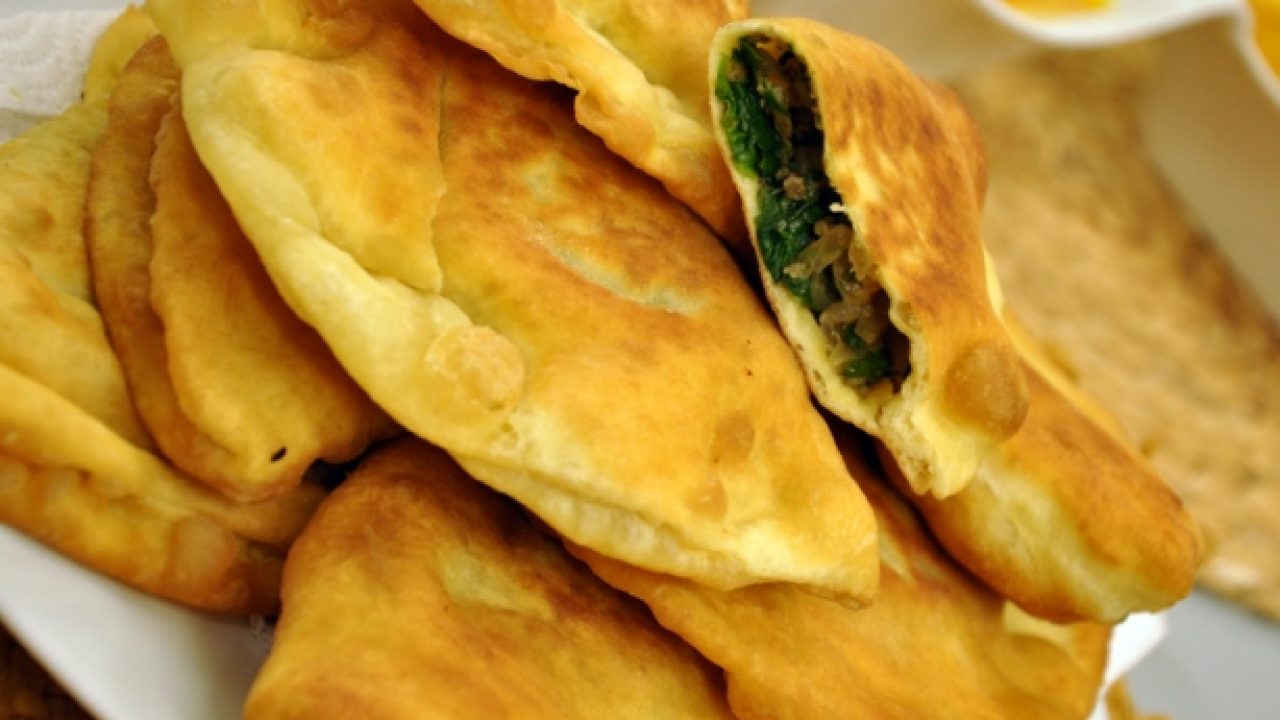Ispanaklı Kıymalı Katmer Tarifi – Börek Tarifleri