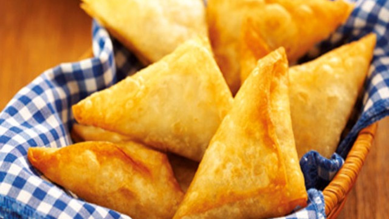 Kaşar Peynirli Üçgen Tarifi – Poğaça Tarifleri