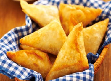 Kaşar Peynirli Üçgen Tarifi – Poğaça Tarifleri