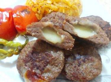 Kaşarlı Izgara Köfte Tarifi – Köfte Tarifleri