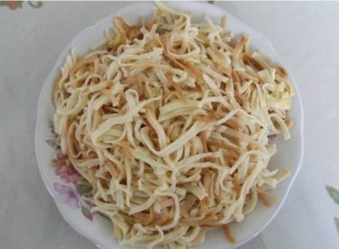 Kepekli Erişteli Çubuk Makarna Tarifi – Hamur İşleri