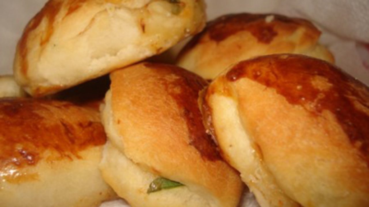 Kolay Mantarlı Poğaça Tarifi – Poğaça Tarifleri