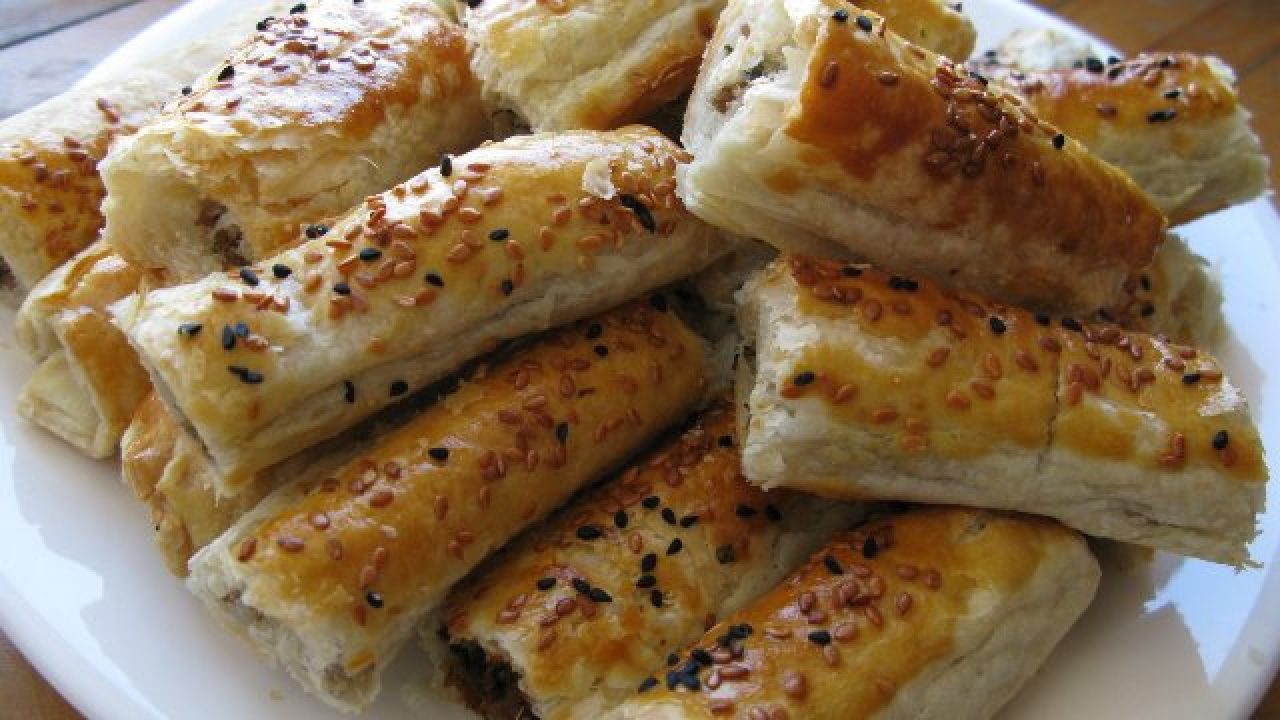 Kıymalı Patatesli Rulo Börek Tarifi – Börek Tarifleri