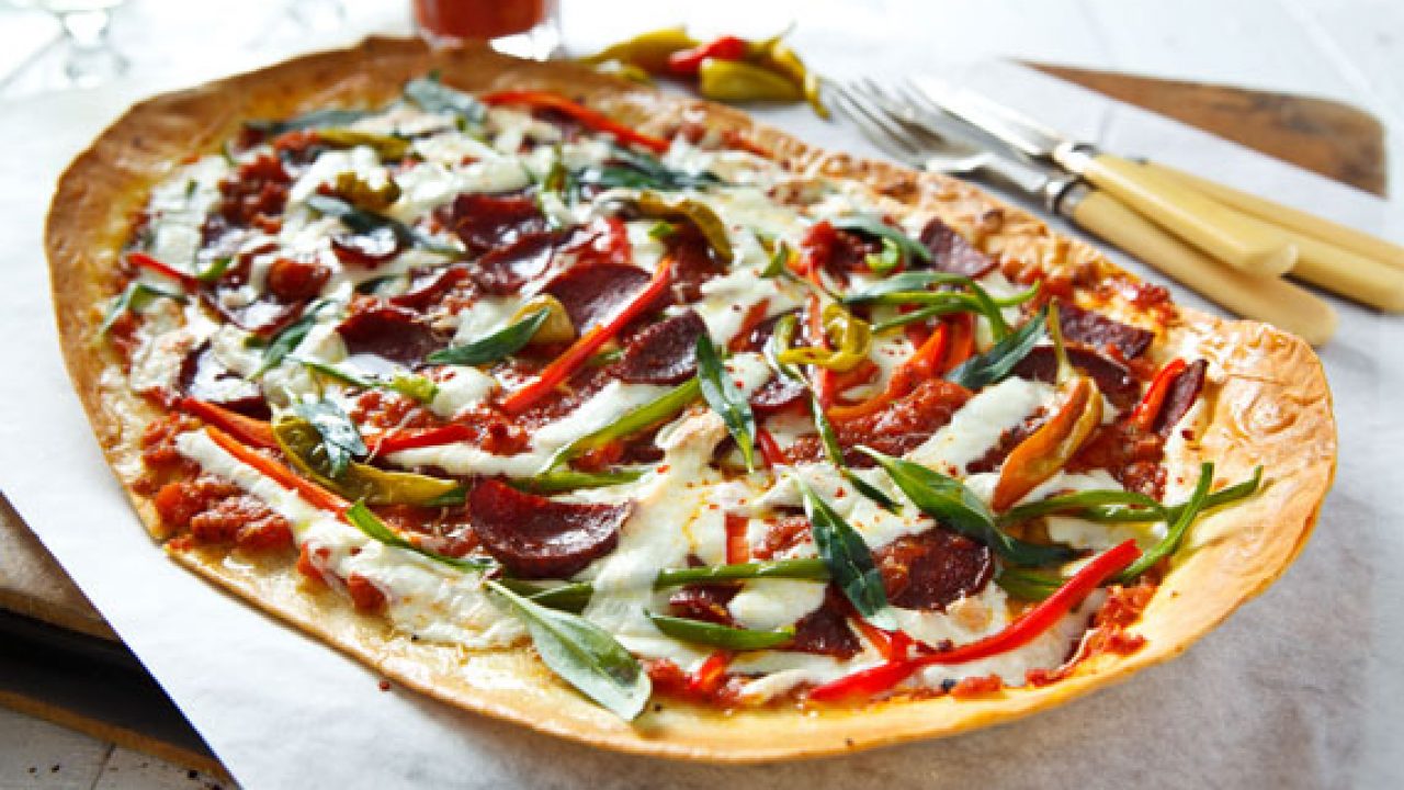 Lavaş Pizza Tarifi – Pizza Tarifleri