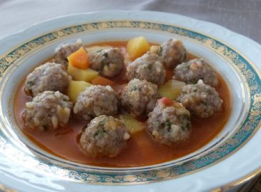 Malatya Usulü Sulu Köfte Tarifi – Köfte Tarifleri