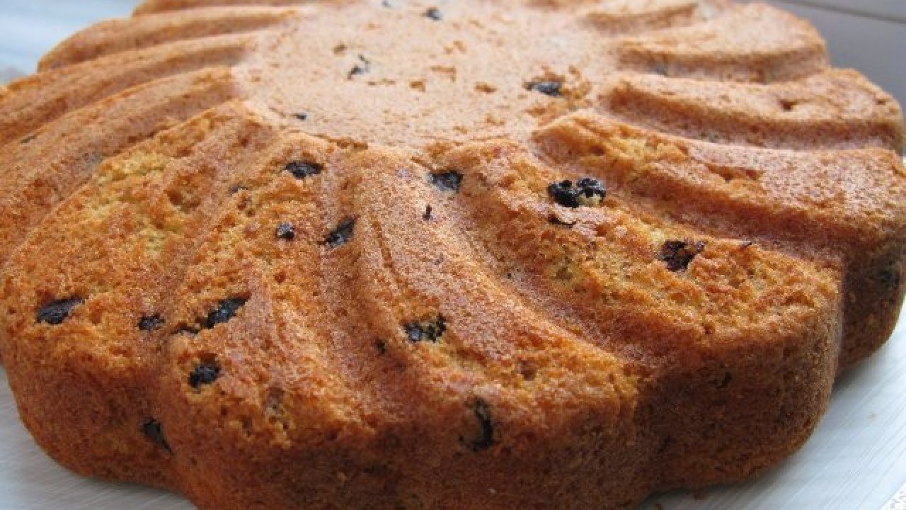 Mandalinalı & Kuru Üzümlü Sünger Kek Tarifi – Kek Tarifleri