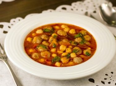 Nohutlu Sulu Köfte Tarifi – Köfte Tarifleri