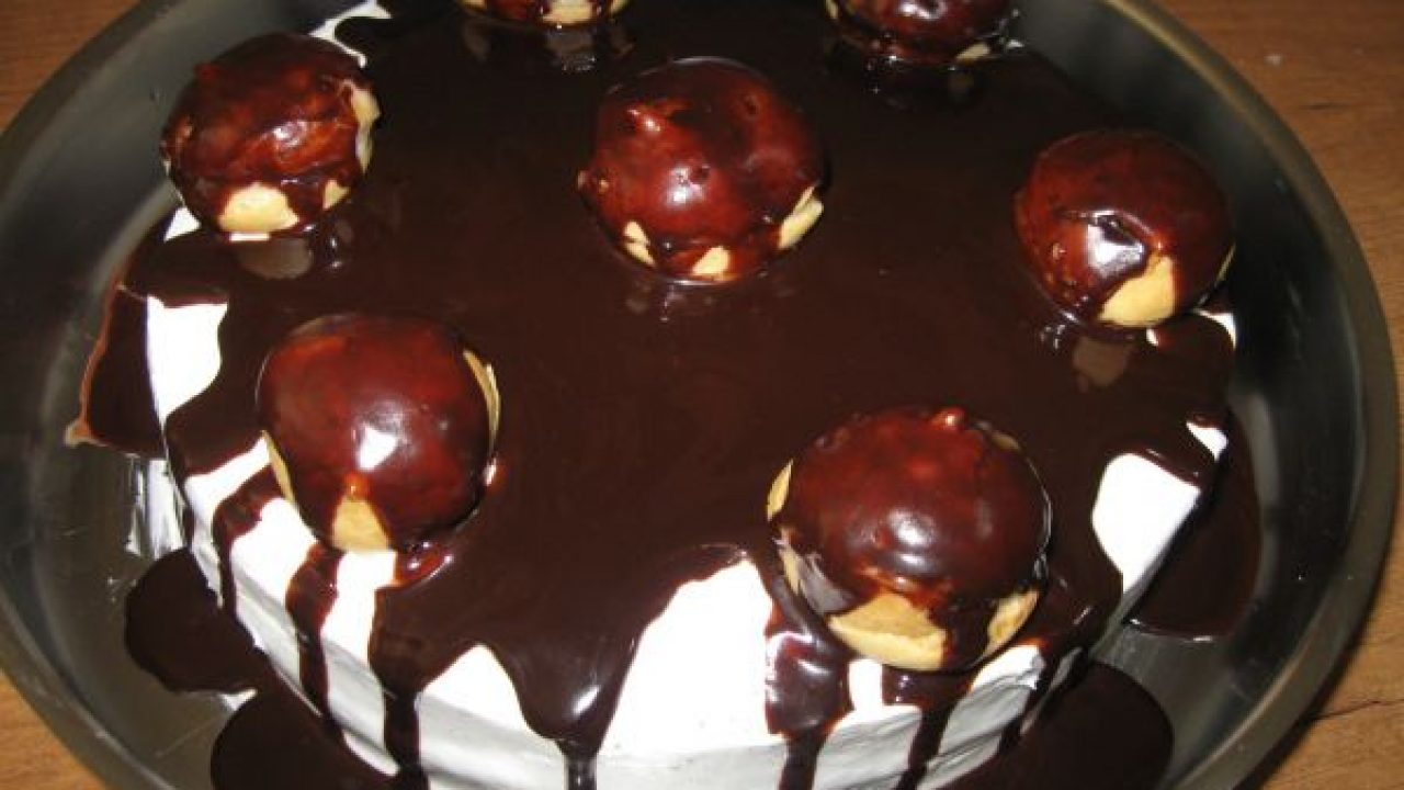 Profiterollü Pasta Tarifi – Pasta Tarifleri