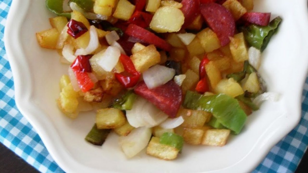 Renkli Patates Kavurması Tarifi – Sebze Yemekleri