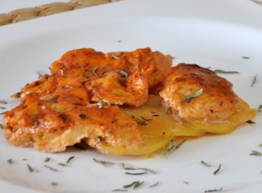 Salça ve Krema Soslu Tavuk Göğsü Tarifi -Tavuklu Tarifler