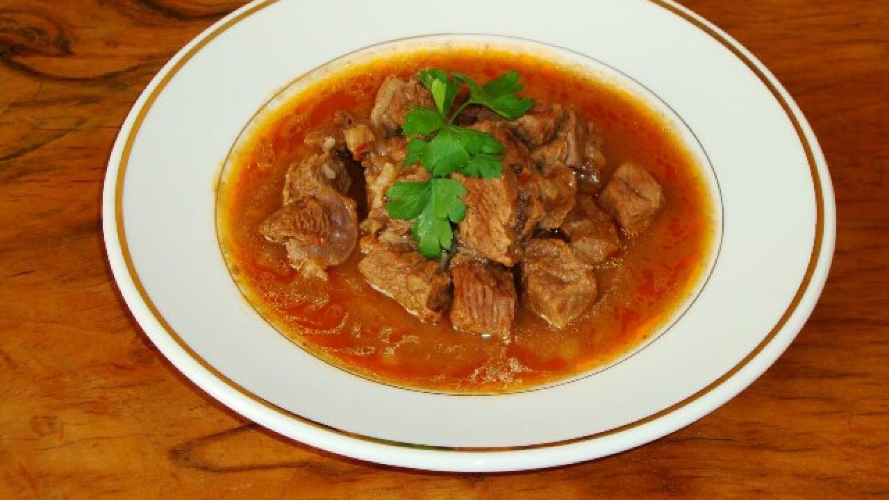 Tas Kebabı Tarifi – Ana Yemek Tarifleri