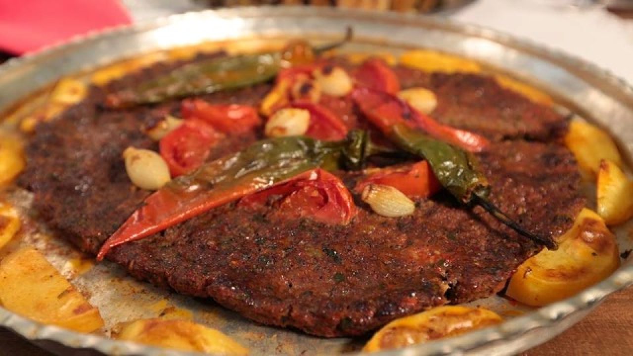 Tepsi Kebabı Tarifi 2 – Ana Yemek Tarifleri