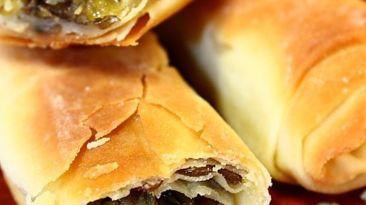 Yeşil Mercimekli Börek Tarifi – Börek Tarifleri
