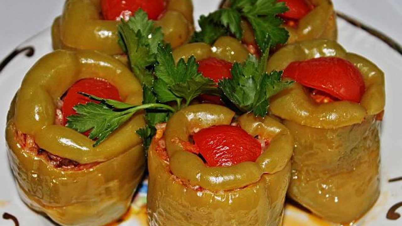 Zeytinyağlı Biber Dolması Tarifi – Zeytinyağlı Tarifler