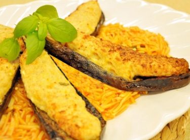 Erişteli Tavuklu Patlıcan Tarifi – Tavuklu Tarifler
