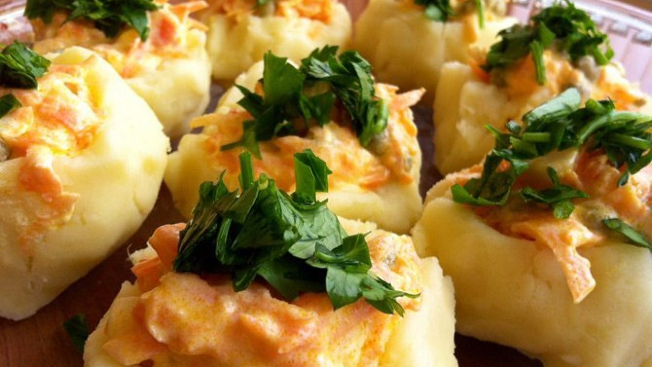 Garnitürlü Patates Çanakları Tarifi – Salata Tarifleri