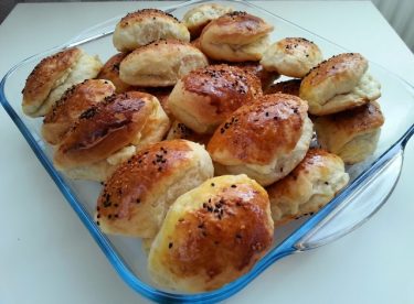 Mayalı Peynirli Poğaça Tarifi – Poğaça Tarifleri