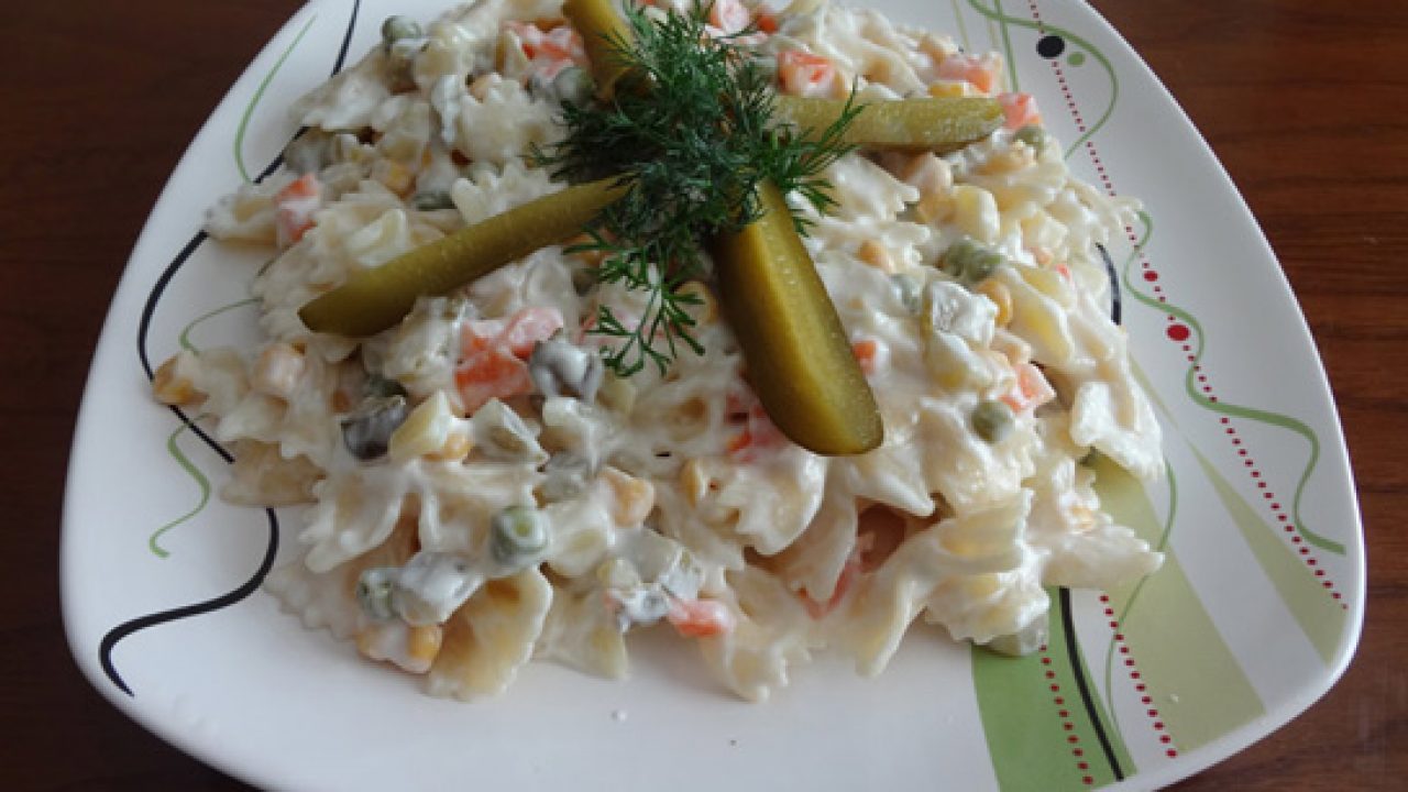 Yoğurtlu Makarna Salatası Tarifi – Salata Tarifleri