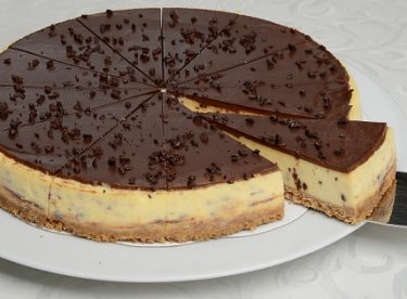 Çikolatalı Cheesecake Tarifi 2 – Kek Tarifleri