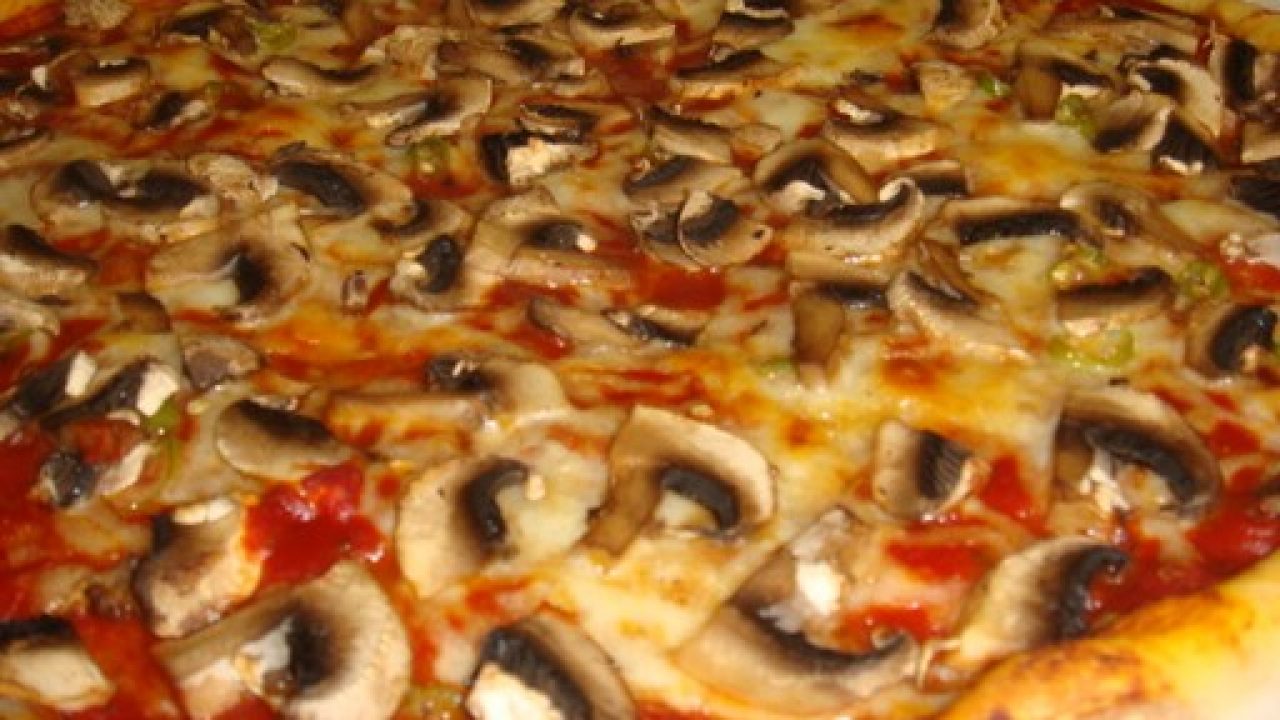 Mantarlı Pizza Tarifi Pizza Tarifleri Nefis Yemek Tarifleri