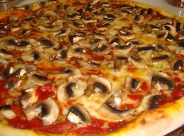 Mantarlı Pizza Tarifi – Pizza Tarifleri