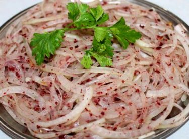 Soğan Salatası Tarifi – Salata Tarifleri