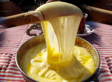 Kuymak Tarifi – Kahvaltılık Tarifler