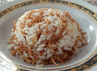 Tel Şehriyeli Pilav Tarifi – Pilav Tarifleri