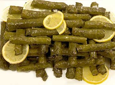 Ege Usulü Yaprak Sarması Tarifi – Zeytinyağlı Tarifler