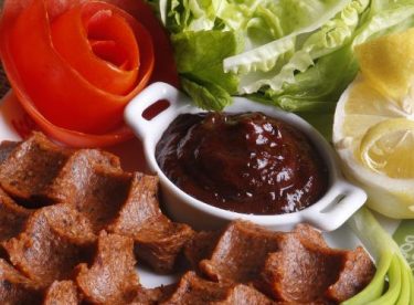 Ev Yapımı Çiğ Köfte Sosu Tarifi – Sos Tarifleri