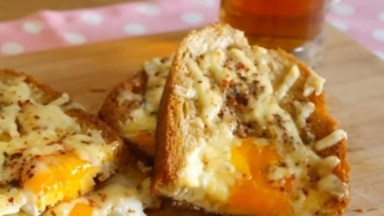 Kaşarlı Yumurtalı Ekmek Tarifi – Kahvaltılık Tarifler