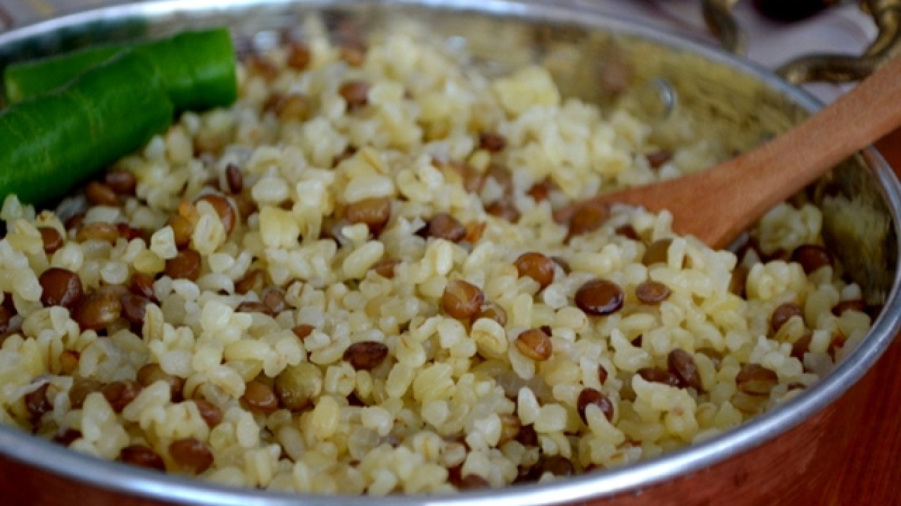 Mercimekli Bulgur Pilavı Tarifi – Pilav Tarifleri
