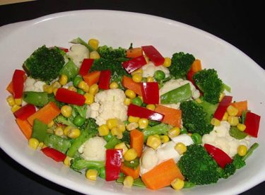 Nefis Brokoli Salatası Tarifi – Salata Tarifleri