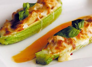 Kabaklı Sandal Yemeği Tarifi – Tavuklu Tarifler