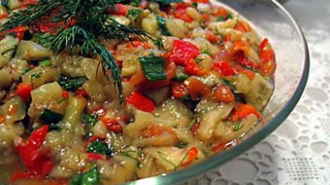 Közlenmiş Patlıcan Salatası Tarifi – Salata Tarifleri