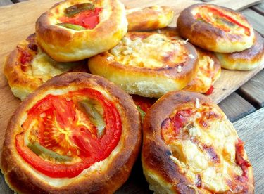 Poğaça Pizza Tarifi – Pizza Tarifleri