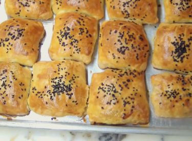 El Açması Bohça Börek Tarifi