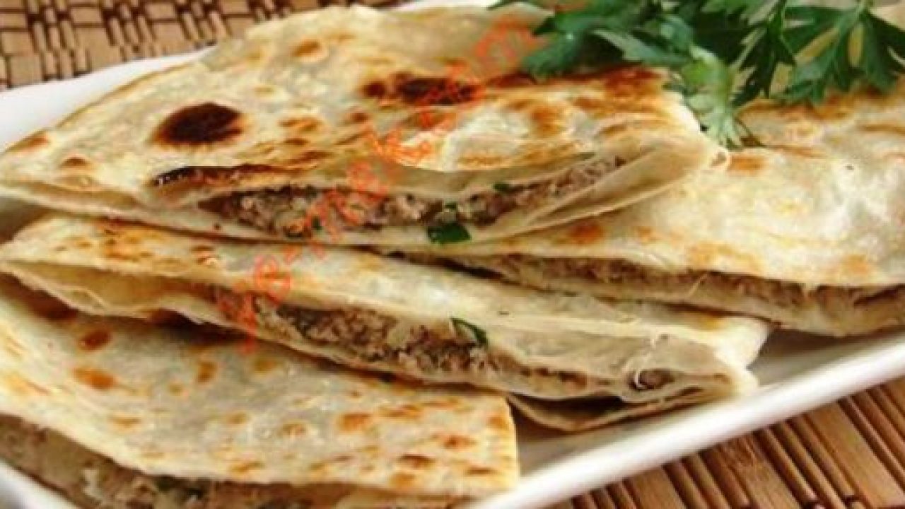Ev Yapımı Etli Ekmek Tarifi – Börek Tarifleri