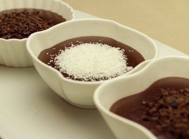 Ev Yapımı Kakaolu Puding Nasıl Yapılır