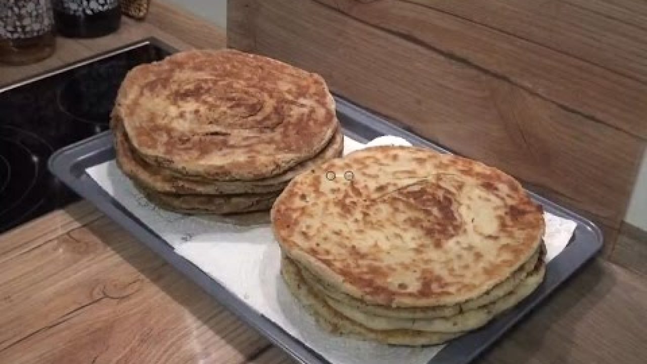 Mayalı Tahinli ve Haşhaşlı Katmer Tarifi – Börek Tarifleri
