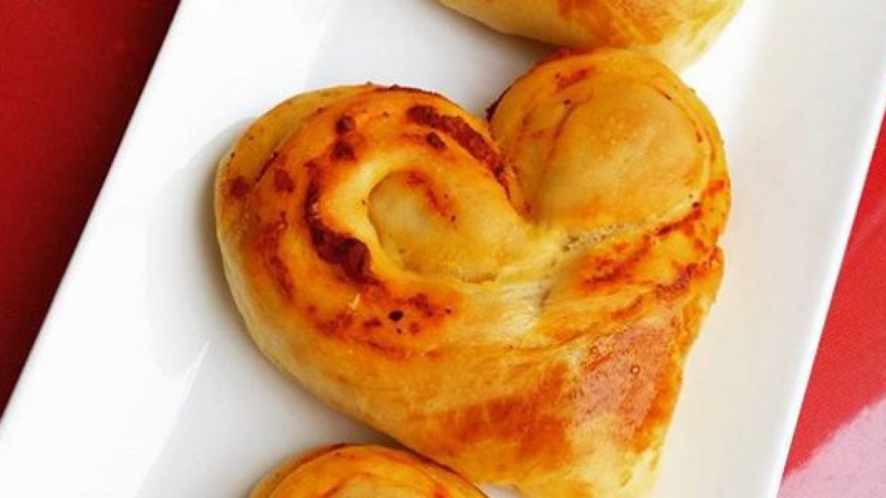 Çikolatalı Kalp Poğaça Tarifi – Poğaça Tarifleri