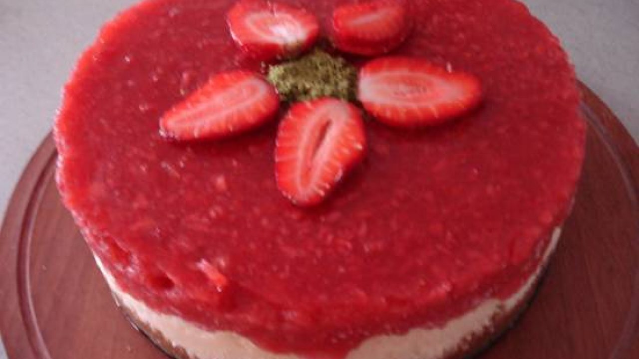 Çilekli Cheese Cake Tarifi – Pasta Tarifleri