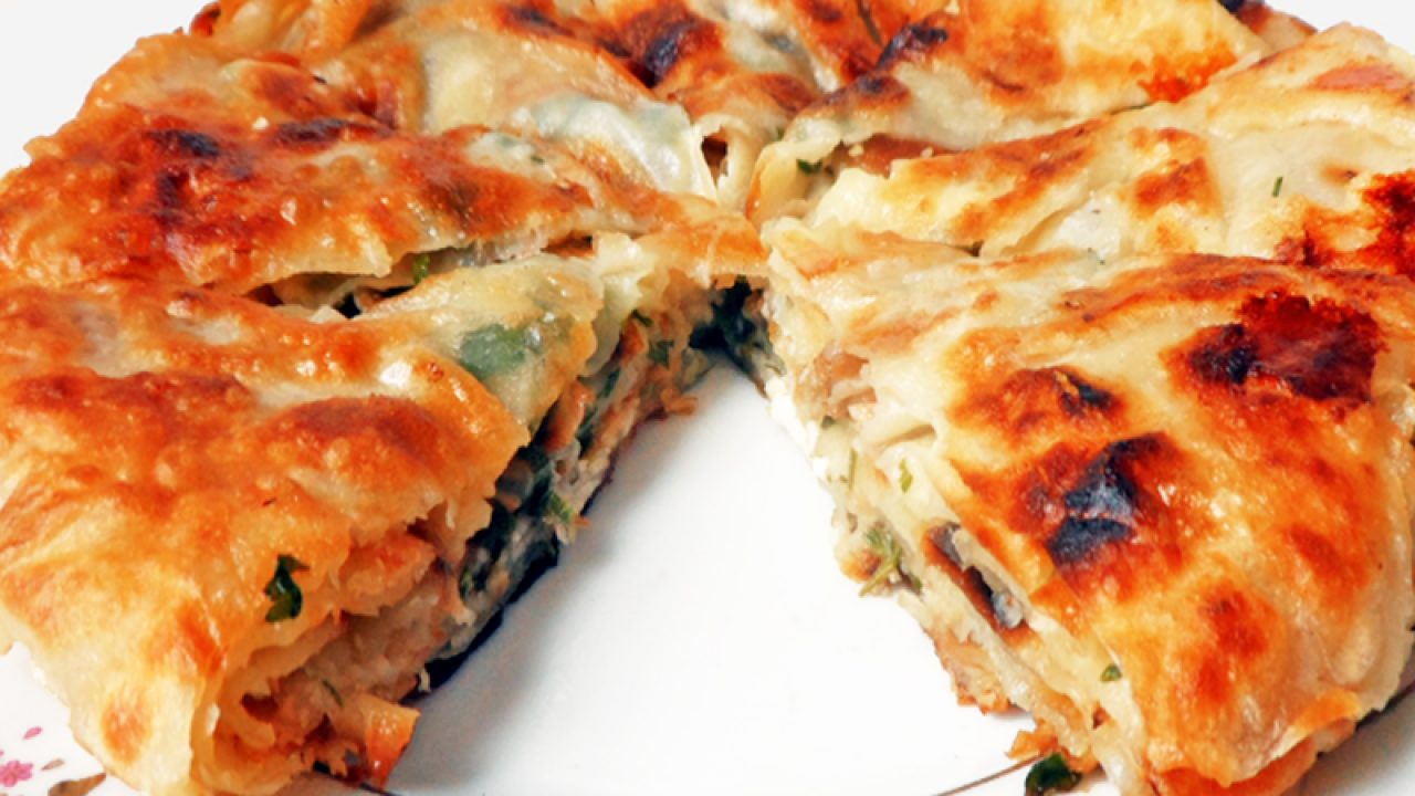 Tavuklu Ve Ispanaklı Tava Böreği Tarifi