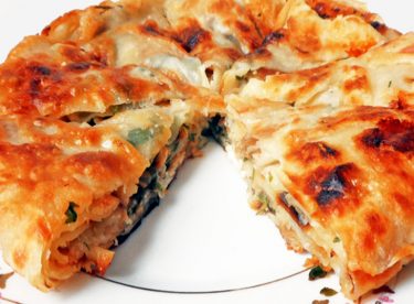 Tavuklu Ve Ispanaklı Tava Böreği Tarifi
