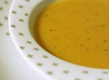 10 Dakikada Mercimek Çorbası Tarifi