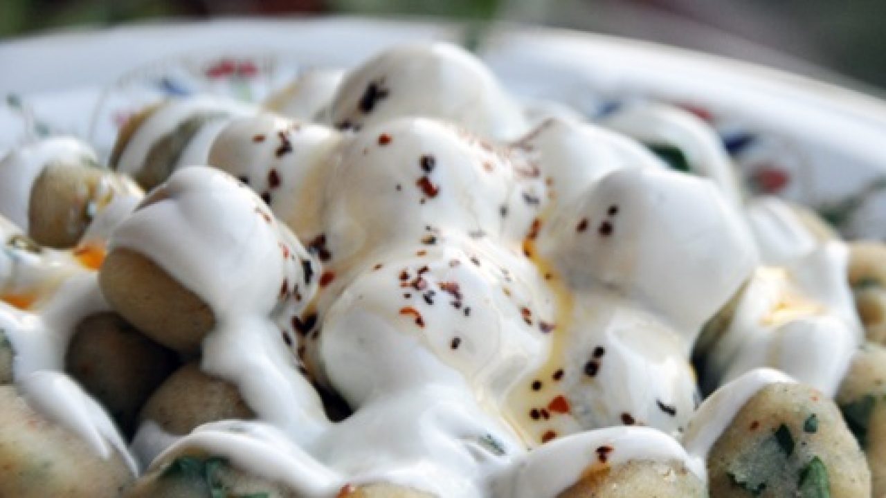 Değişik Yoğurtlu Patates Topları Tarifi Nefis Yemek Tarifleri